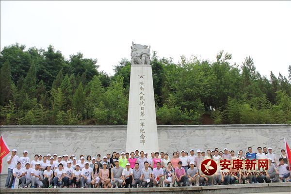 �h(hu��n)��־Ը����(w��)���h�һֱ��·��  ������ �z��.JPG