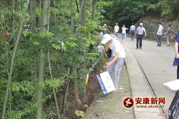 ��ʰ��ɫ��������������h(hu��n)��  �� ����  �z��.JPG