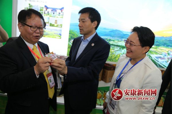 ��ί��(sh��)ӛ�솢�����_(t��i)�̽�B�h�ħ��a(ch��n)Ʒ  ����  �z_meitu_21.jpg