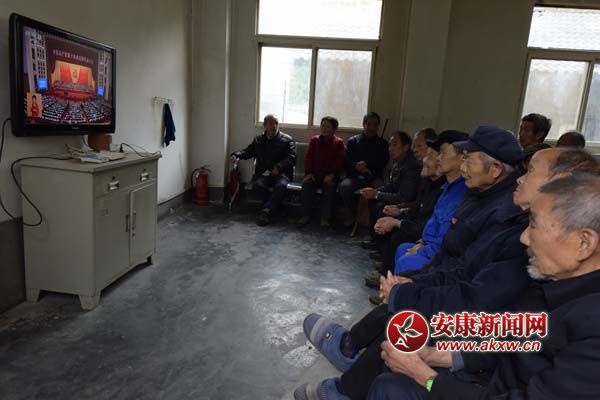 �Ƀ������������(zh��n)����Ժ��(n��i)���屣�����˂������R�R����һ�����۾����� ��������S�� �����ͣ�.jpg