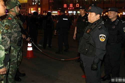 ���������������Lҹ