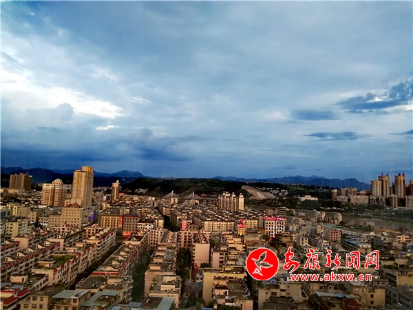 �Ɖ�����