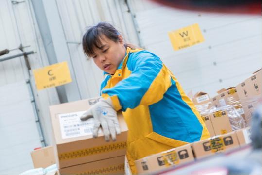 雙十一快遞量或創(chuàng)近十年新高 蘇寧物流運(yùn)力升級(jí)沉穩(wěn)迎戰(zhàn)