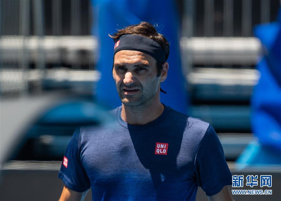 (體育)(1)網(wǎng)球——澳網(wǎng):費德勒備戰(zhàn)