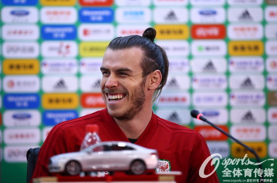 2018��3��25����2018���Ї����Qِǰհ������ʿِǰ�l(f��)������ؐ��Ц����_�� (Osportsȫ�w����ý ���(qu��n)��Ʒ �����D(zhu��n)�d) 