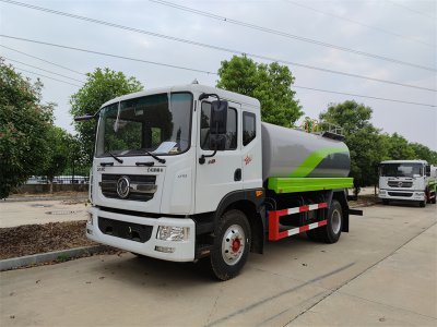 杭州用戶喜提12方灑水車，澆花、澆樹、綠化噴灑功能全